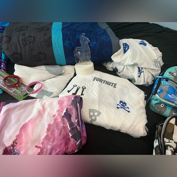 Fortnite Bedding and more - Picture 8 of 9
